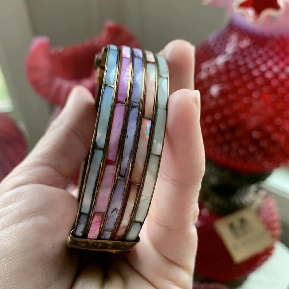 Vintage Brass Bracelet Made Multicolored Mother Pearl Inlay Bangle PullOut Clasp